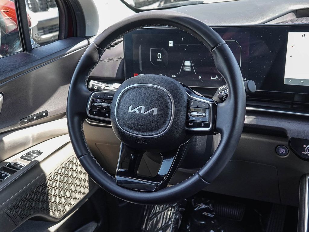 Thumbnail: 2025 Kia Carnival - 6