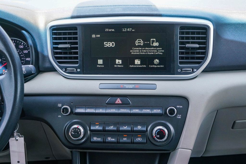 Thumbnail: 2020 Kia Sportage - 11