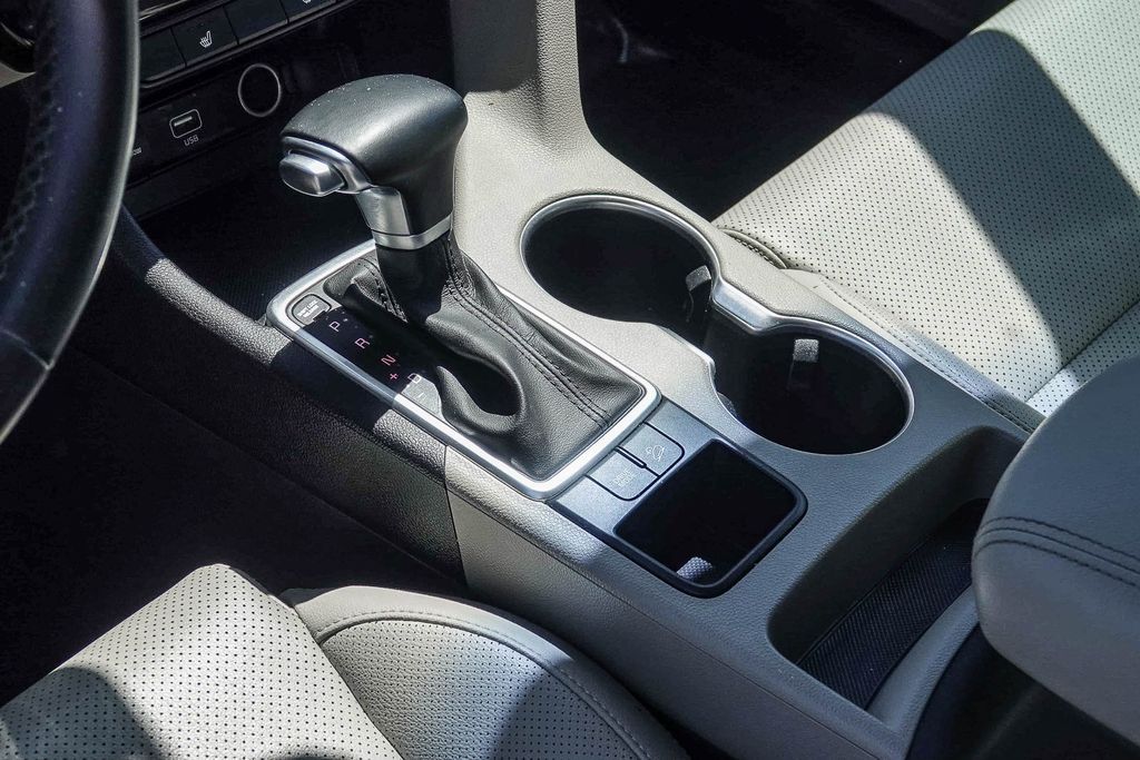 Thumbnail: 2020 Kia Sportage - 12
