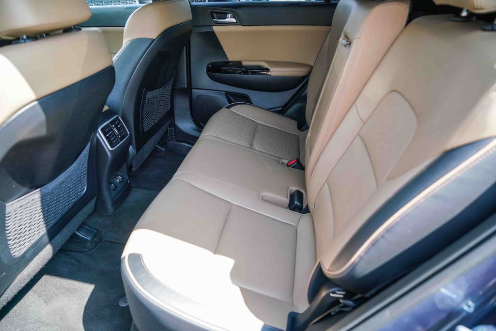 Thumbnail: 2021 Kia Sportage - 10