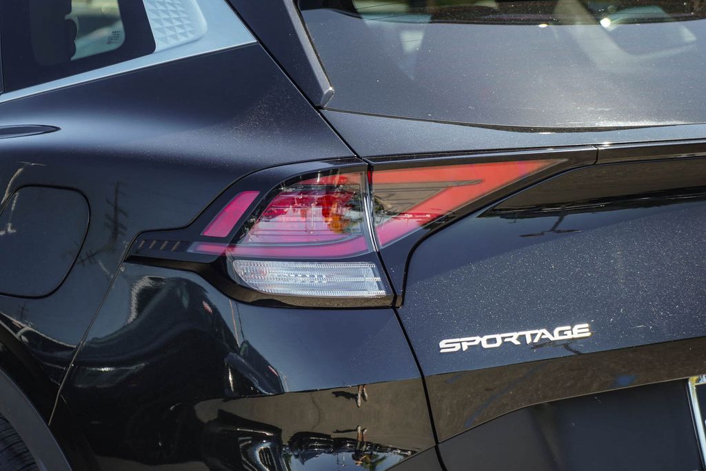 Thumbnail: 2025 Kia Sportage - 19