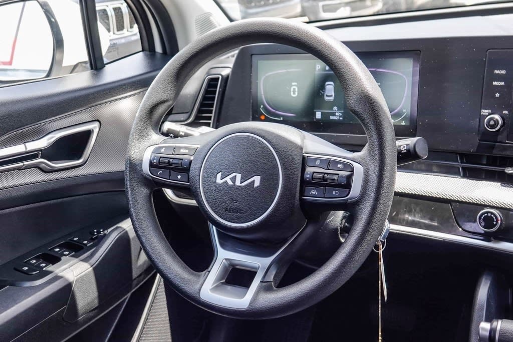 Thumbnail: 2023 Kia Sportage - 7