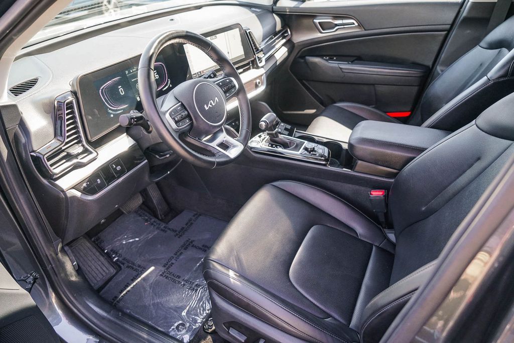 Thumbnail: 2025 Kia Sportage - 9