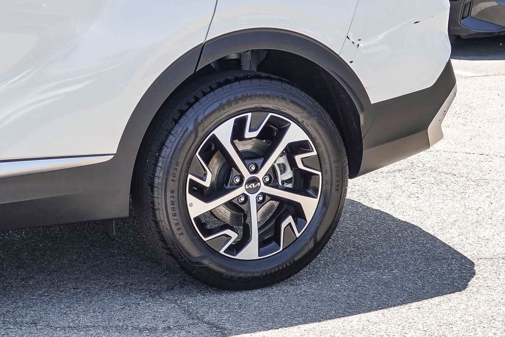 Thumbnail: 2023 Kia Sportage - 20