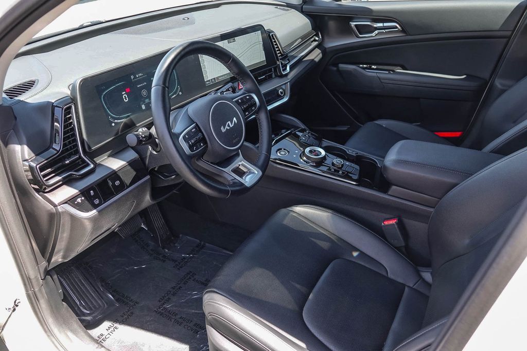 Thumbnail: 2023 Kia Sportage - 9