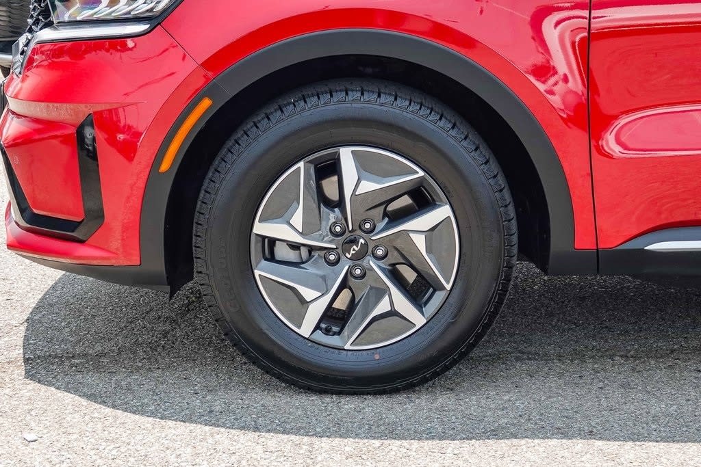 Thumbnail: 2023 Kia Sorento - 21