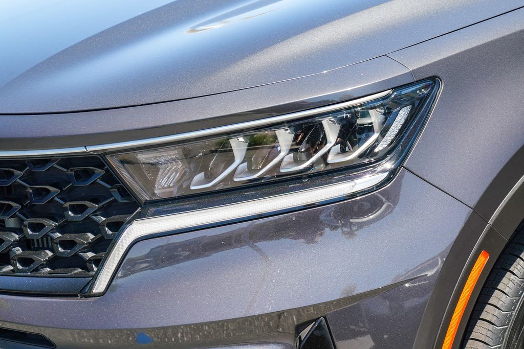 Thumbnail: 2023 Kia Sorento - 20
