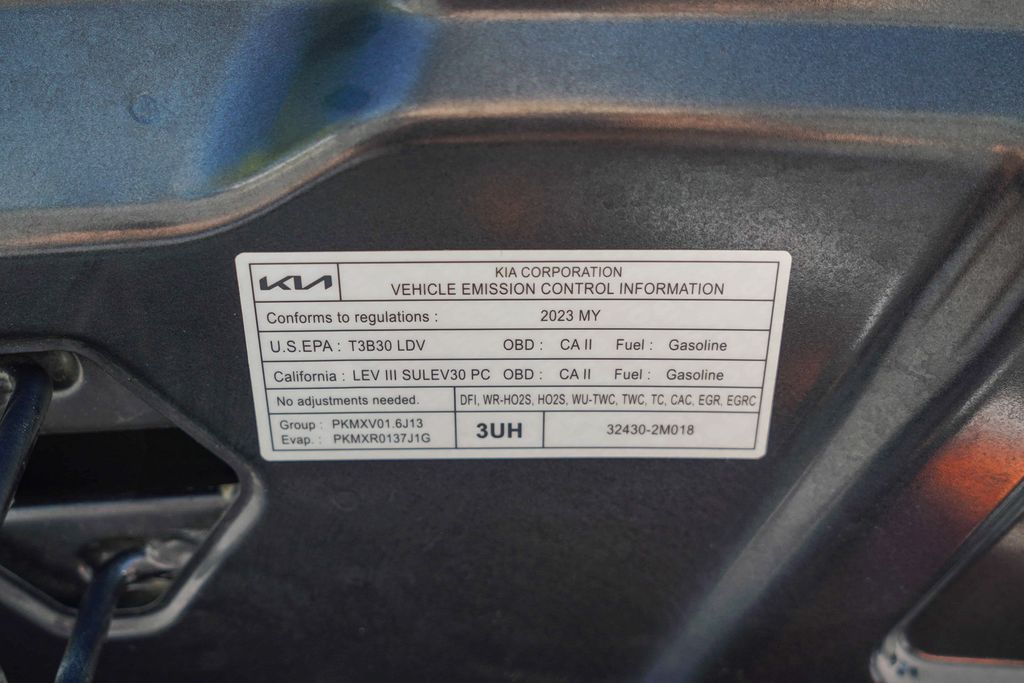 Thumbnail: 2023 Kia Sorento - 16
