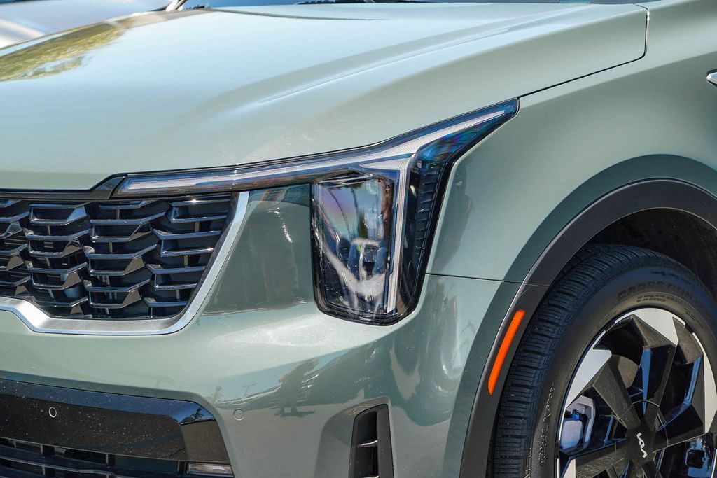 Thumbnail: 2025 Kia Sorento - 20
