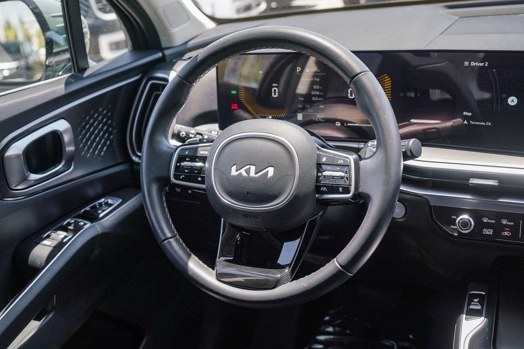 Thumbnail: 2025 Kia Sorento - 7