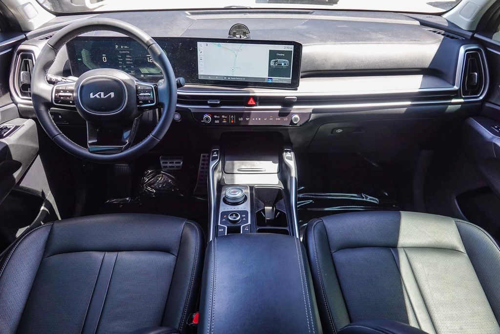 Thumbnail: 2025 Kia Sorento - 2