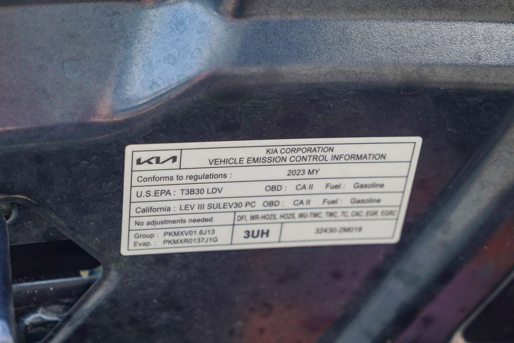 Thumbnail: 2023 Kia Sorento - 14