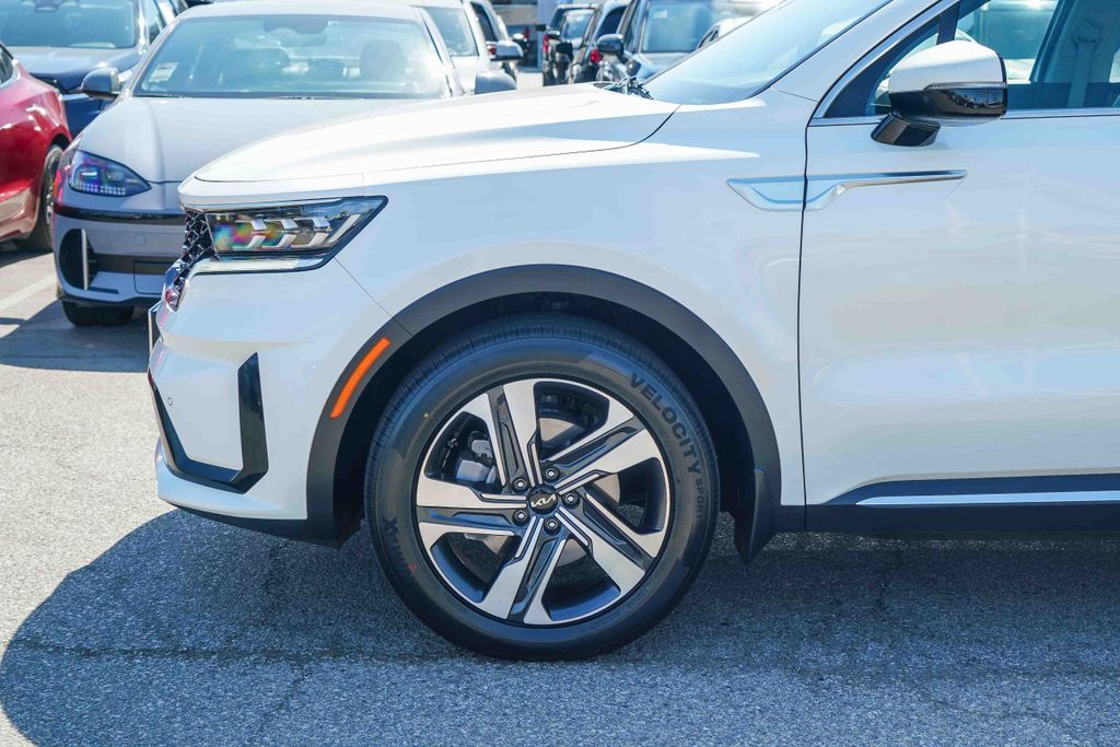 Thumbnail: 2022 Kia Sorento - 5