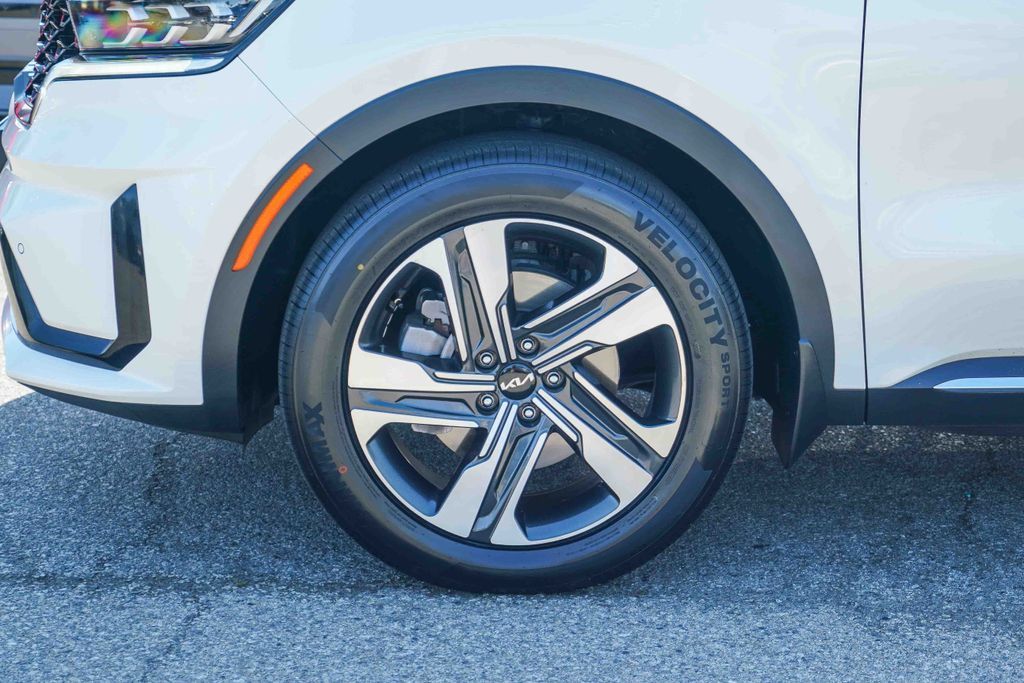 Thumbnail: 2022 Kia Sorento - 21