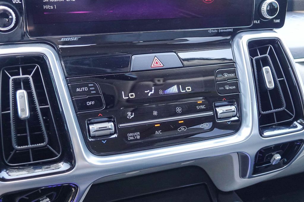 Thumbnail: 2023 Kia Sorento - 26
