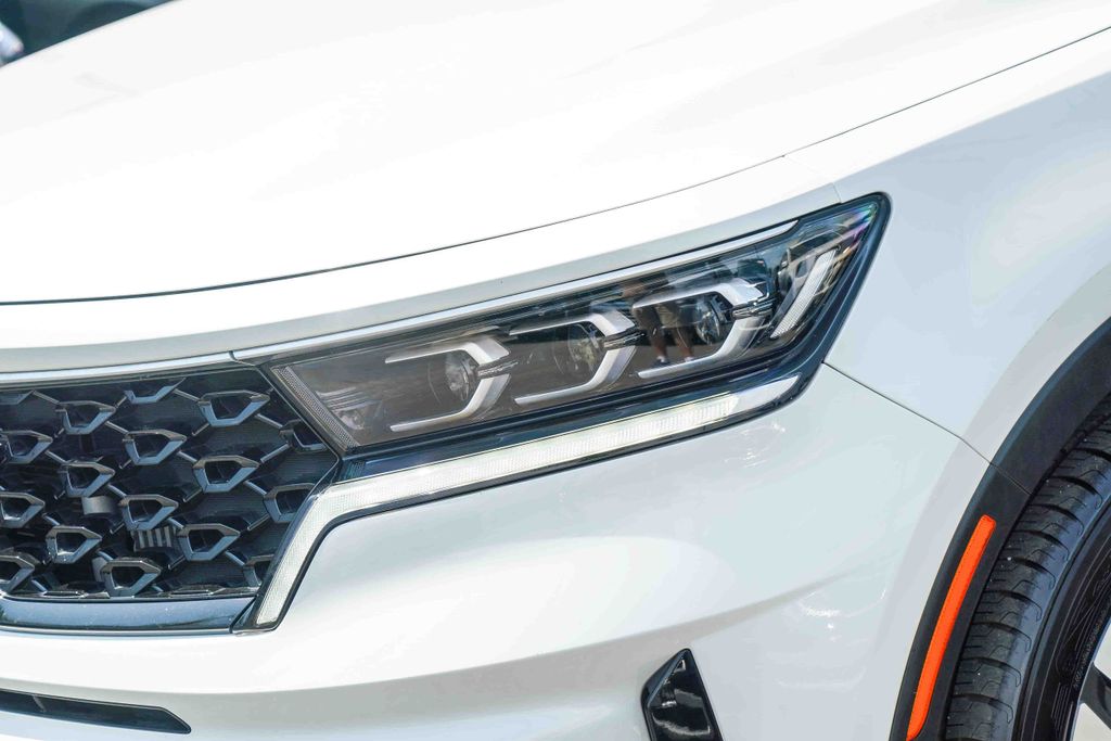 Thumbnail: 2023 Kia Sorento - 20