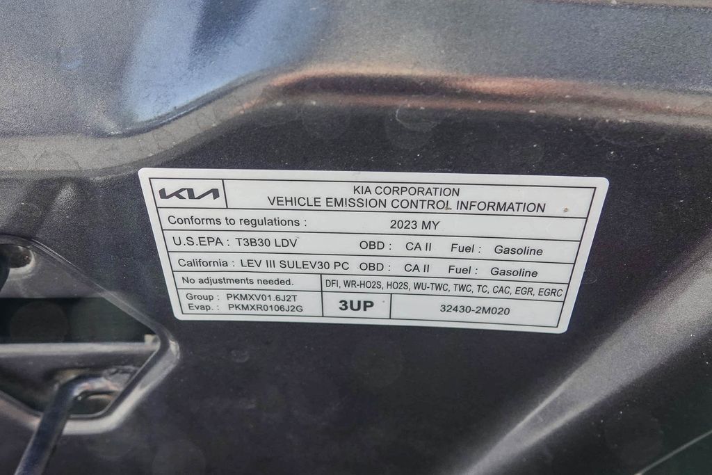 Thumbnail: 2023 Kia Sorento - 12