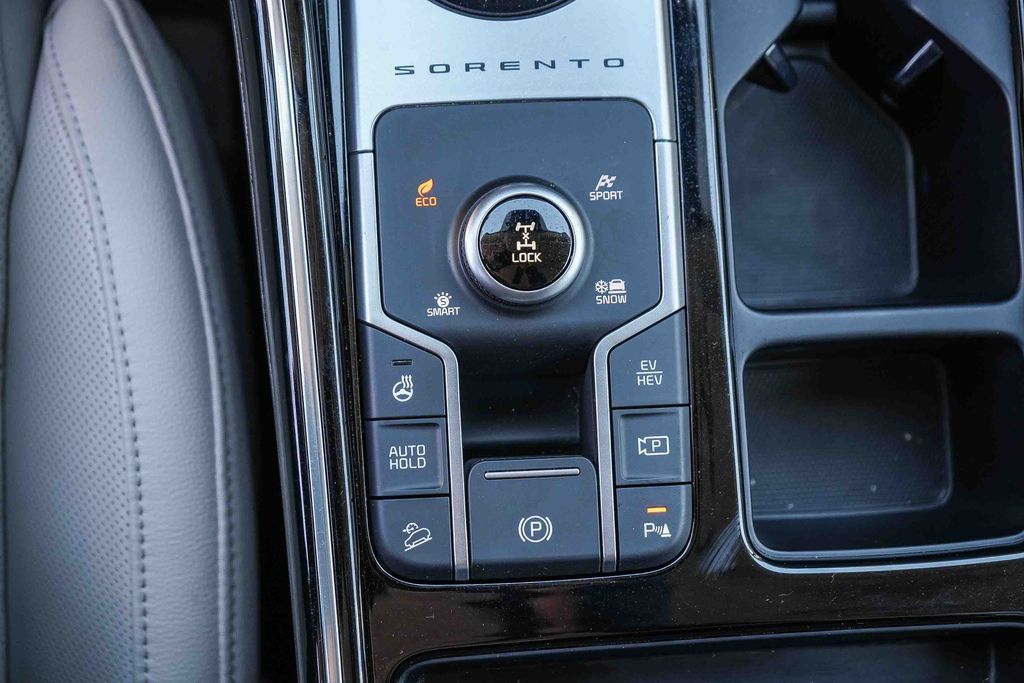Thumbnail: 2024 Kia Sorento - 22