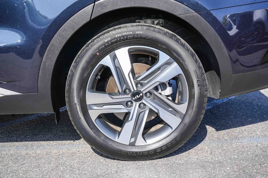 Thumbnail: 2024 Kia Sorento - 6