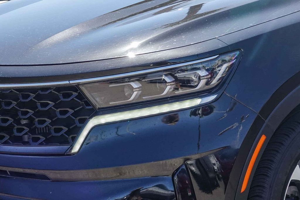 Thumbnail: 2023 Kia Sorento - 19