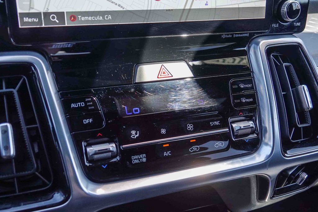 Thumbnail: 2023 Kia Sorento - 24