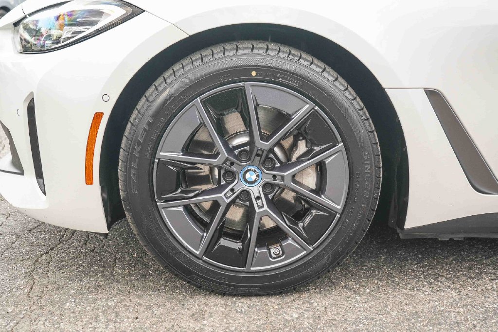 Thumbnail: 2023 BMW i4 - 23