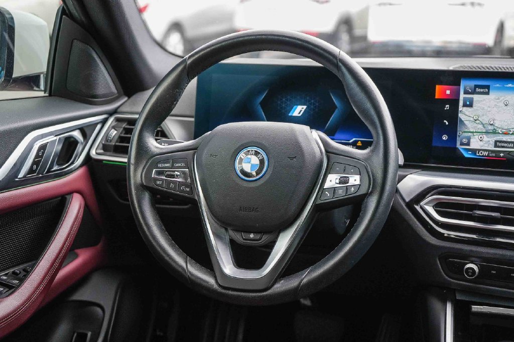 Thumbnail: 2023 BMW i4 - 12