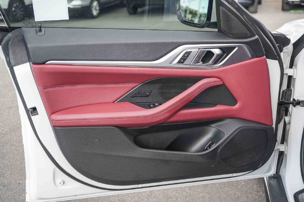 Thumbnail: 2023 BMW i4 - 26