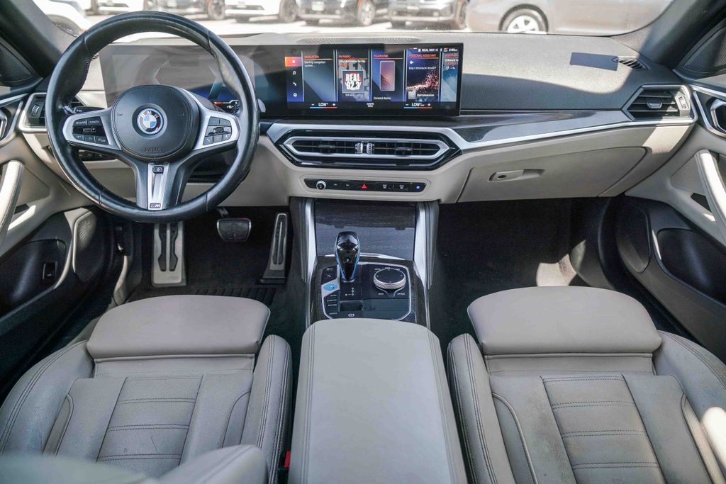 Thumbnail: 2023 BMW i4 - 2