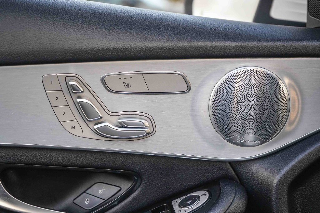 Thumbnail: 2019 Mercedes-Benz GLC - 26