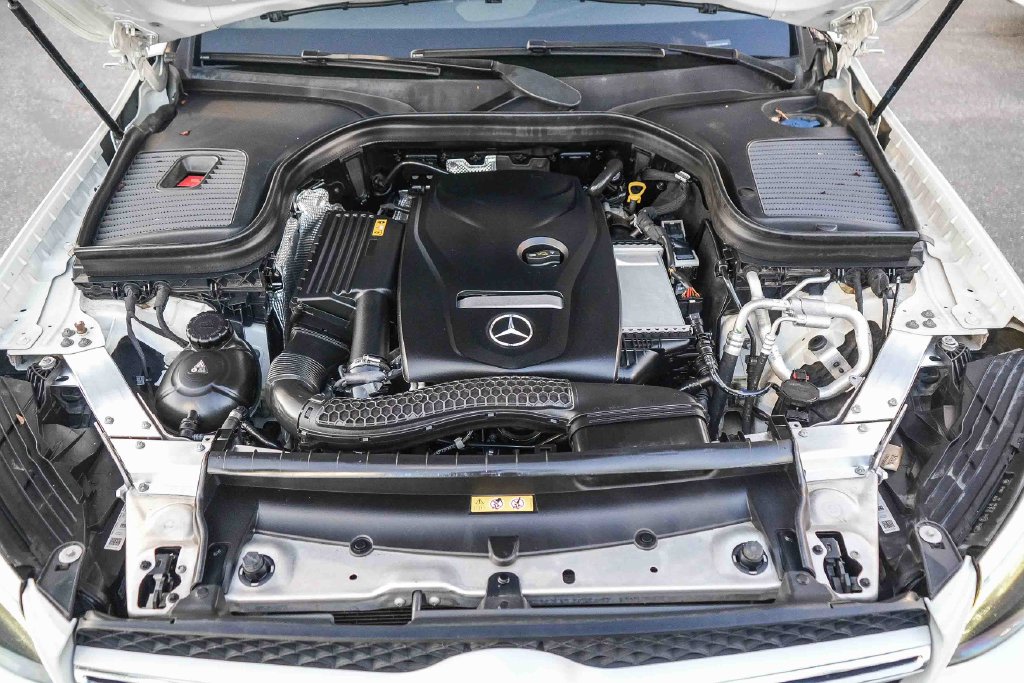 Thumbnail: 2019 Mercedes-Benz GLC - 8