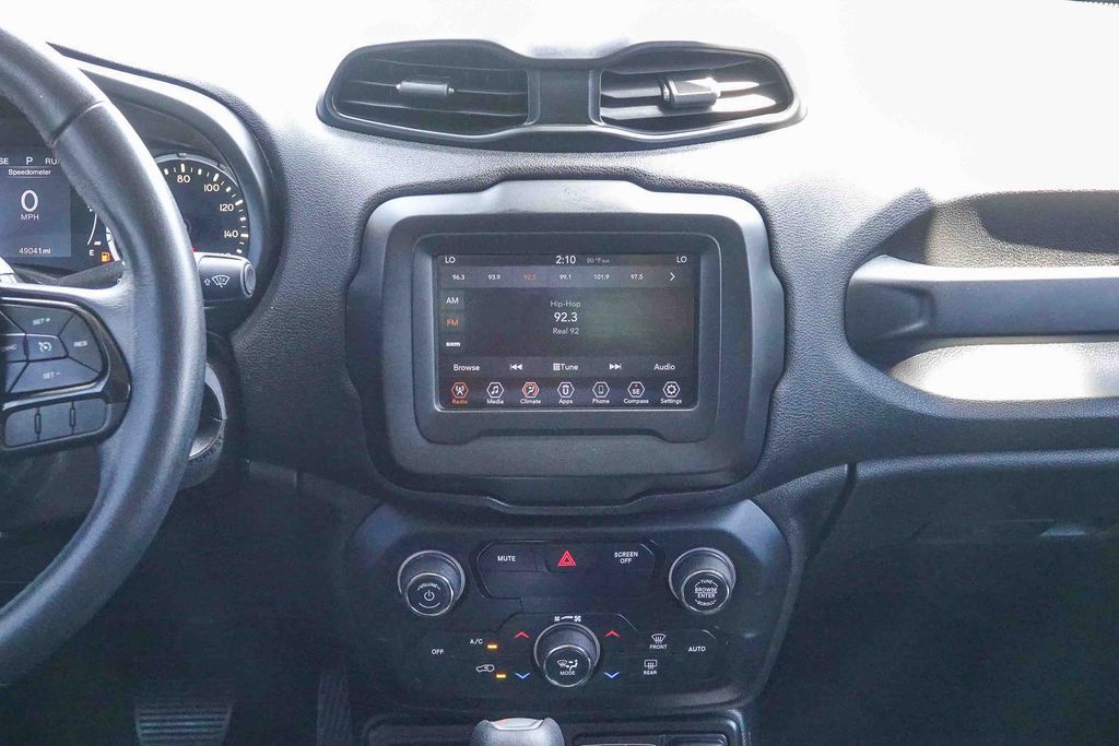 Thumbnail: 2020 Jeep Renegade - 12