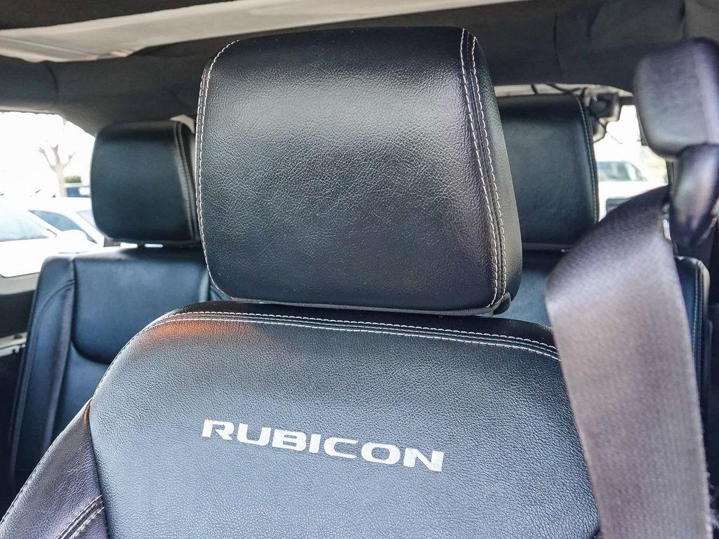 Thumbnail: 2016 Jeep Wrangler - 27