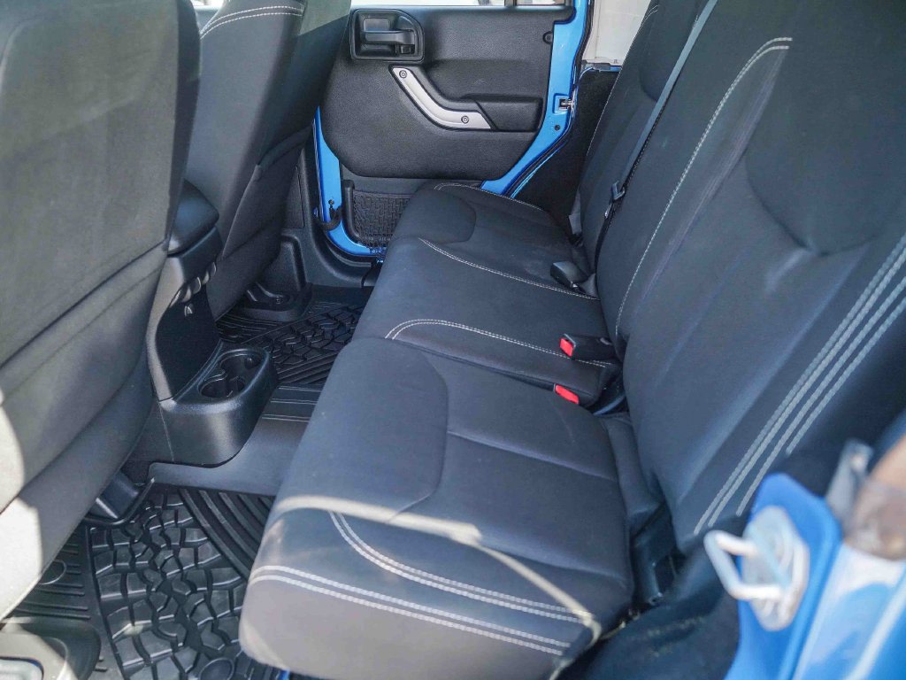 Thumbnail: 2016 Jeep Wrangler - 10