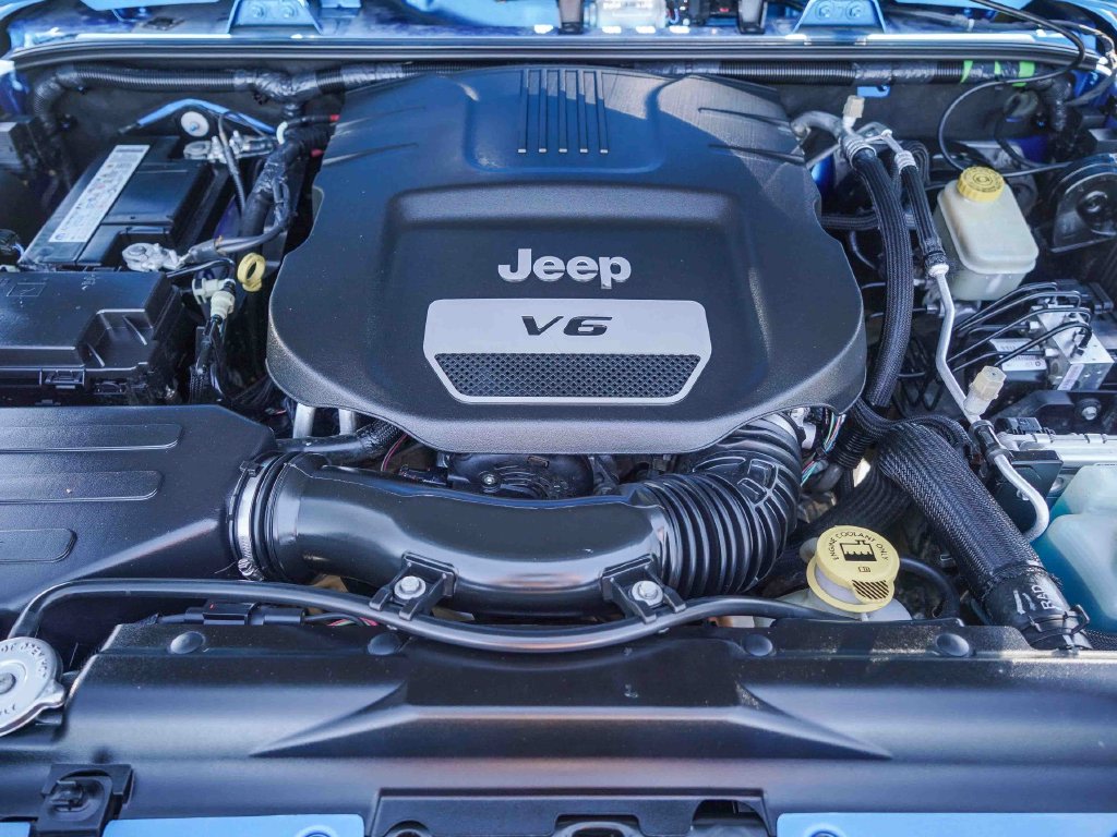 Thumbnail: 2016 Jeep Wrangler - 7