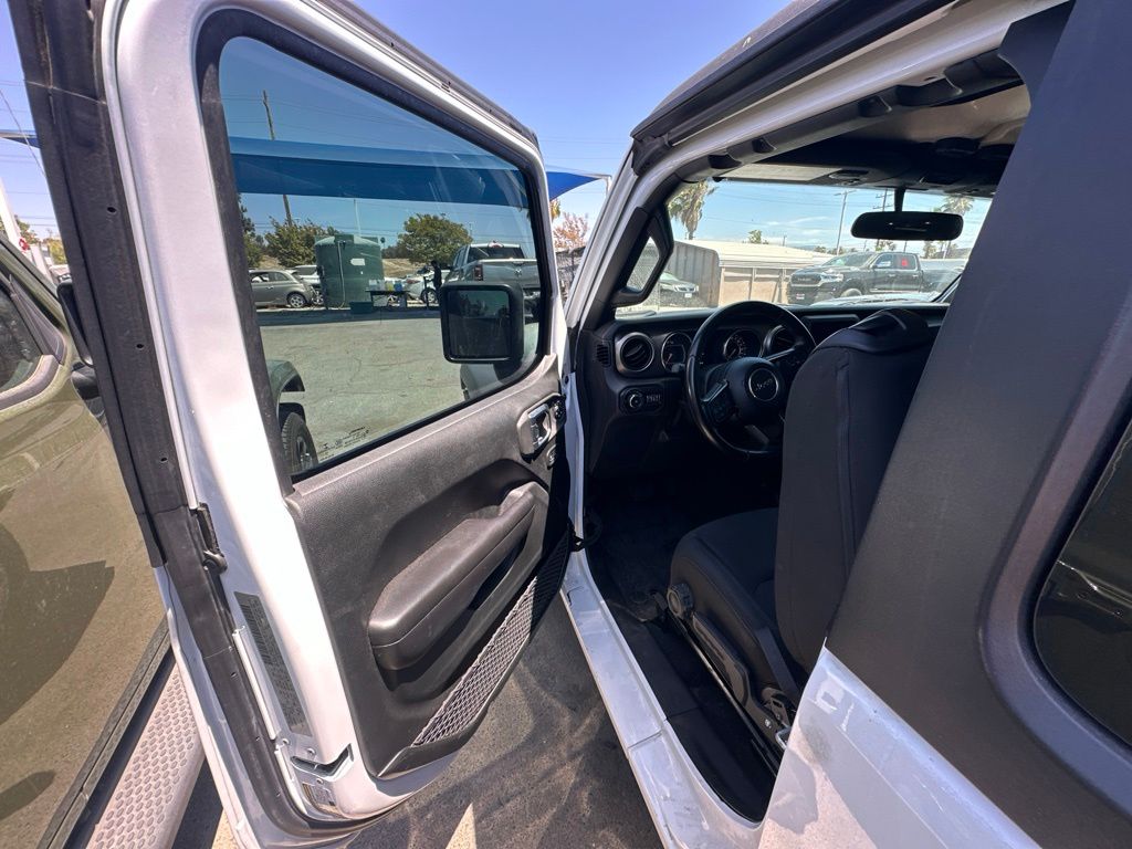 Thumbnail: 2020 Jeep Wrangler - 8
