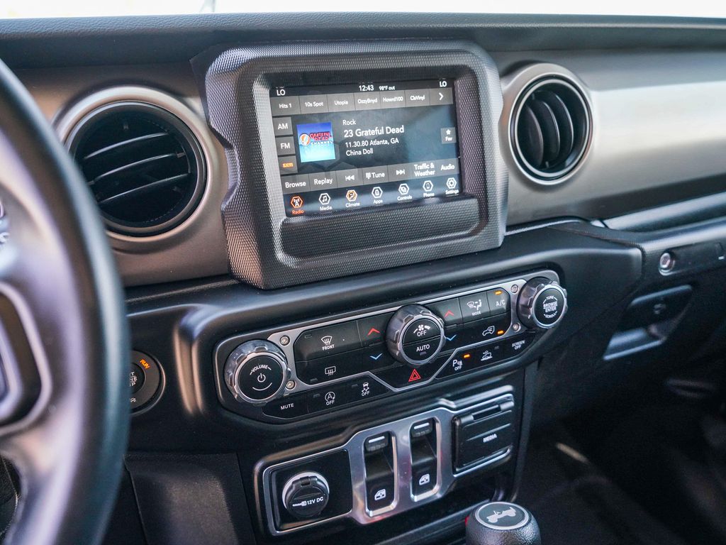 Thumbnail: 2021 Jeep Wrangler - 13