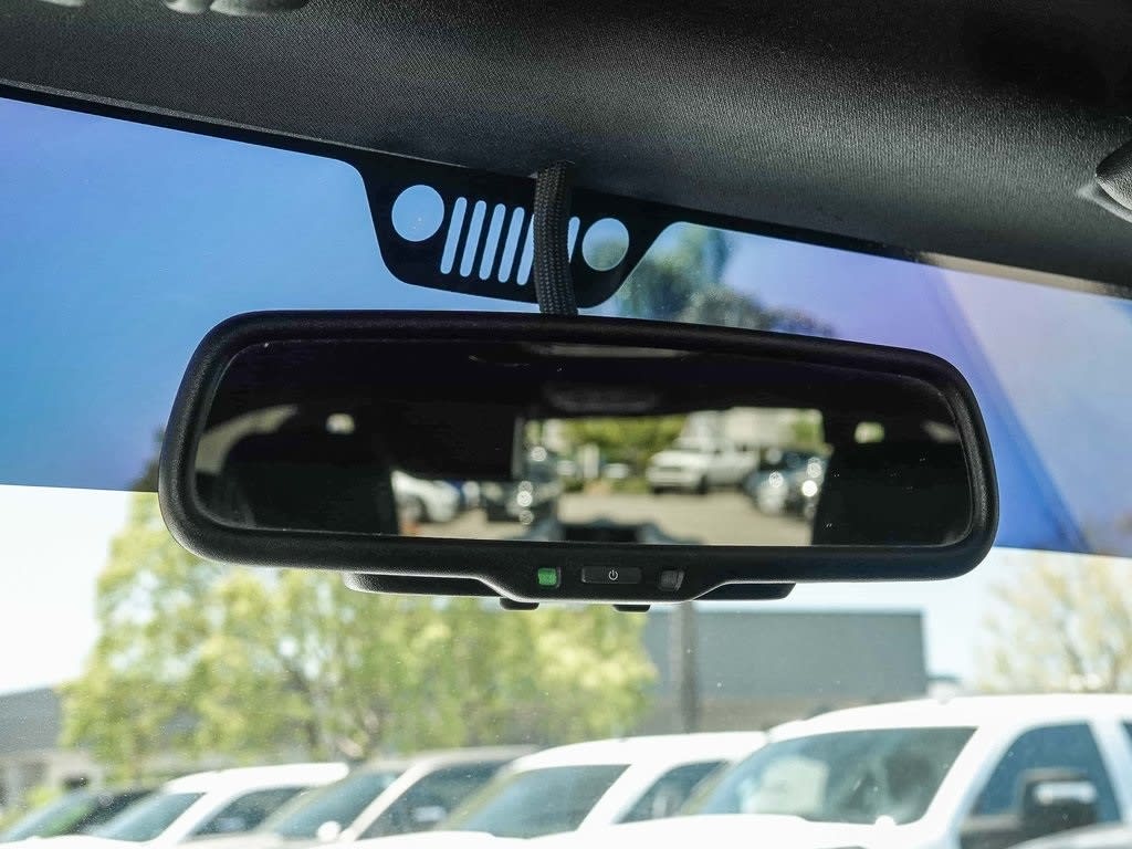 Thumbnail: 2014 Jeep Wrangler - 24