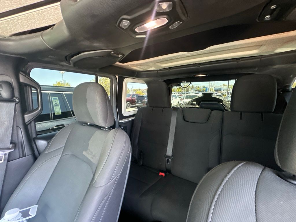 Thumbnail: 2018 Jeep Wrangler - 5