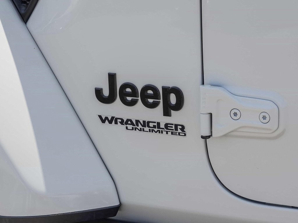 Thumbnail: 2021 Jeep Wrangler - 6