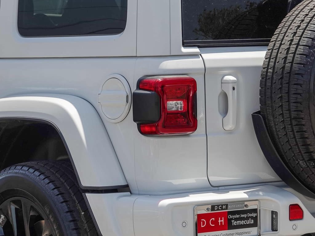 Thumbnail: 2021 Jeep Wrangler - 21