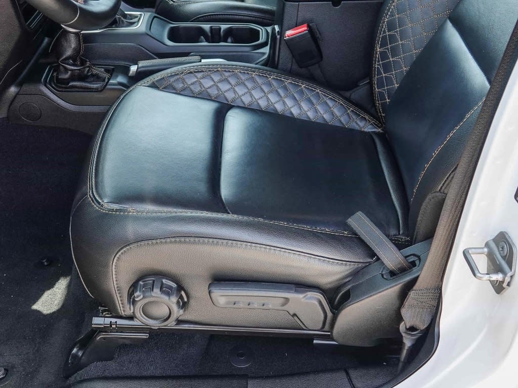 Thumbnail: 2021 Jeep Wrangler - 24