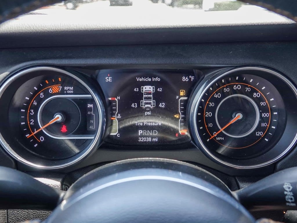 Thumbnail: 2021 Jeep Wrangler - 16