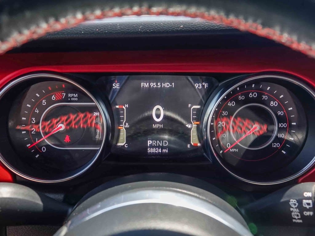 Thumbnail: 2022 Jeep Wrangler - 15