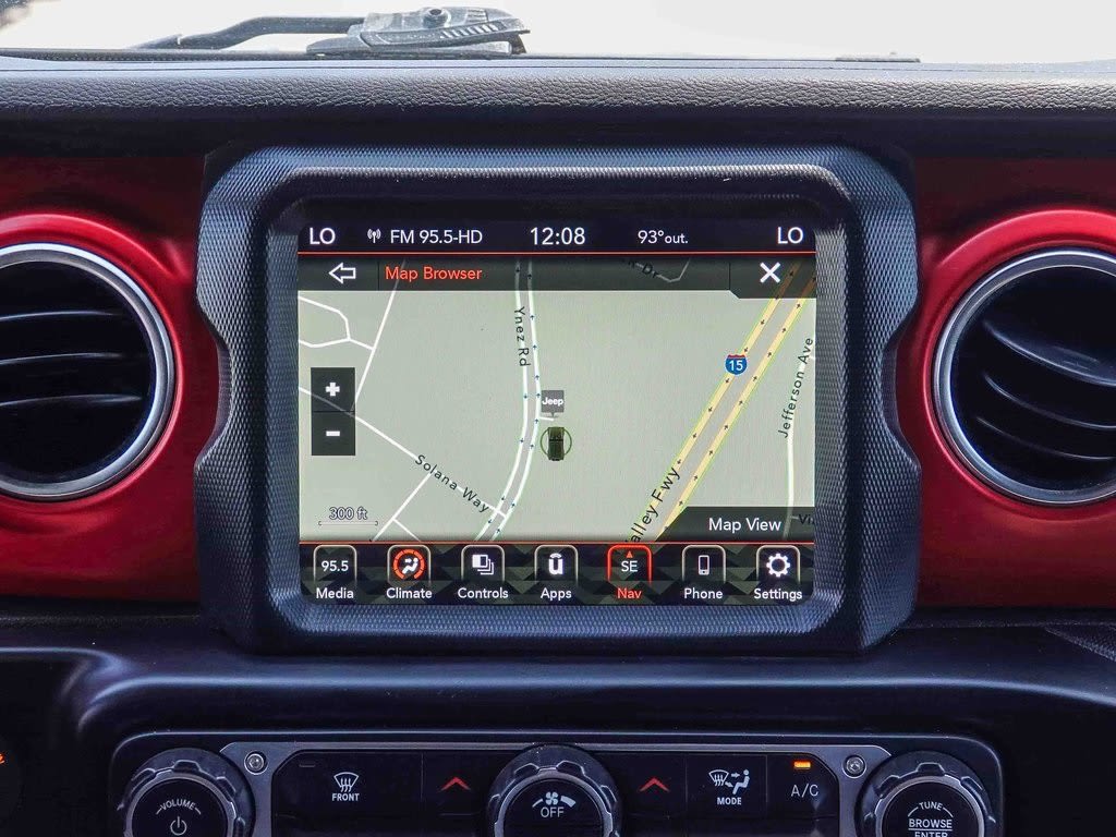 Thumbnail: 2022 Jeep Wrangler - 22