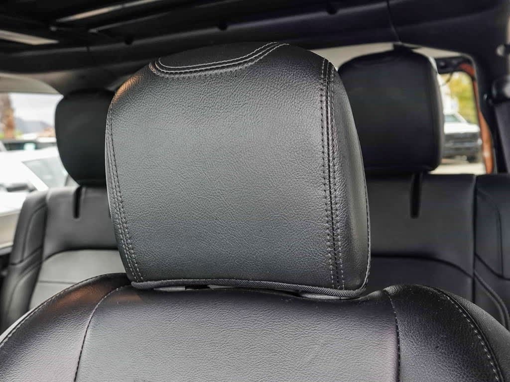 Thumbnail: 2022 Jeep Wrangler - 28