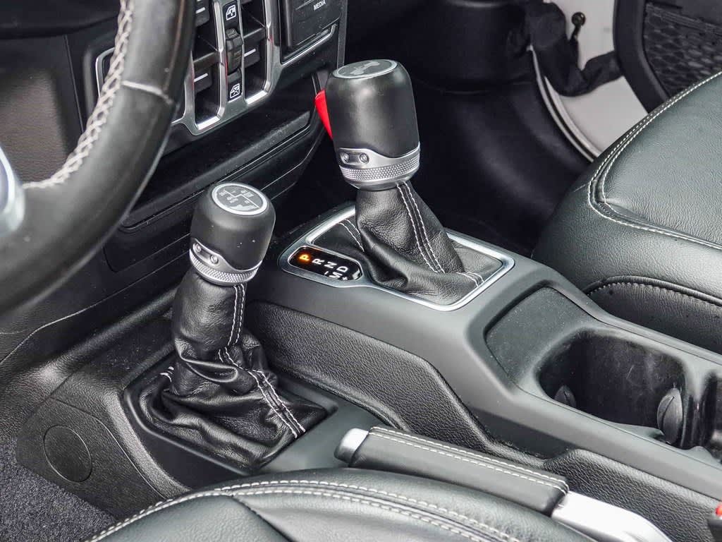 Thumbnail: 2022 Jeep Wrangler - 13