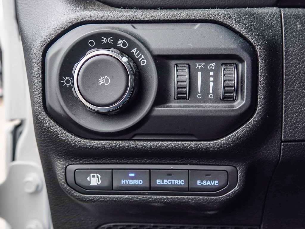 Thumbnail: 2022 Jeep Wrangler - 27