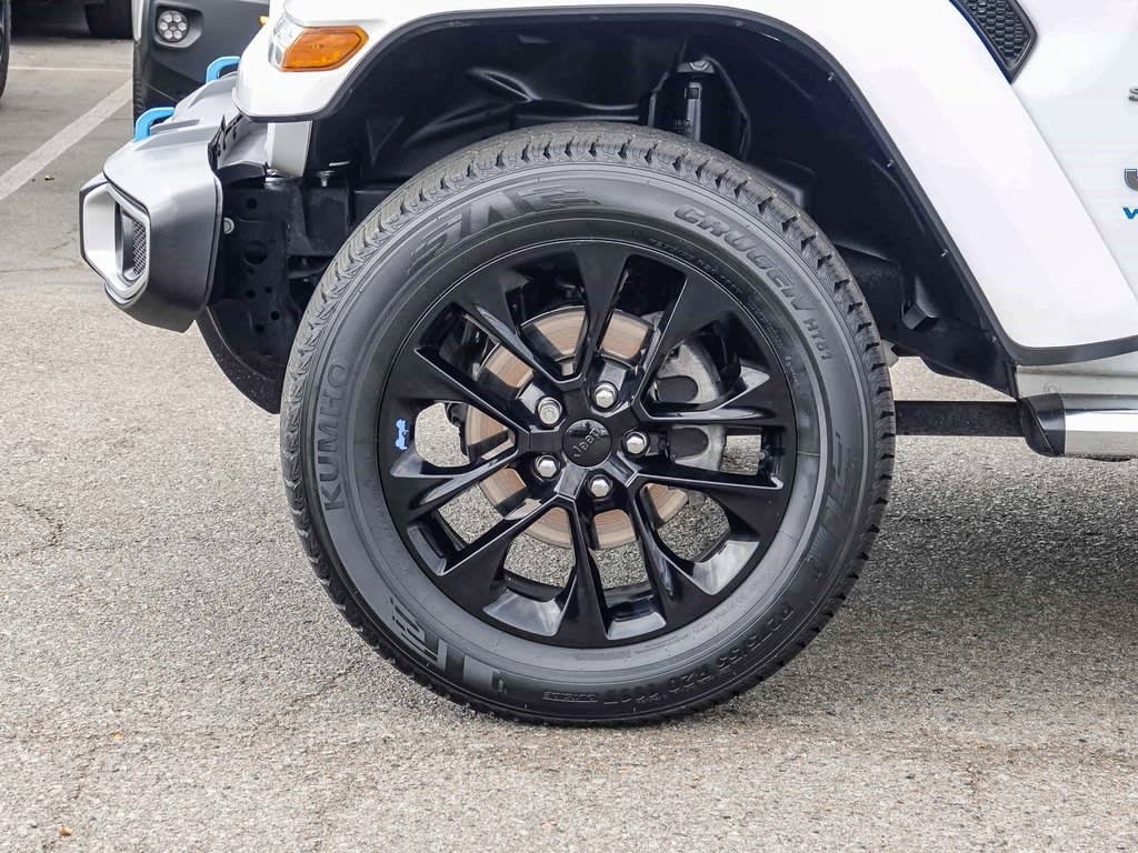 Thumbnail: 2022 Jeep Wrangler - 21