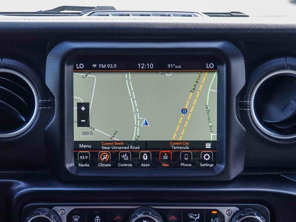 Thumbnail: 2022 Jeep Wrangler - 21